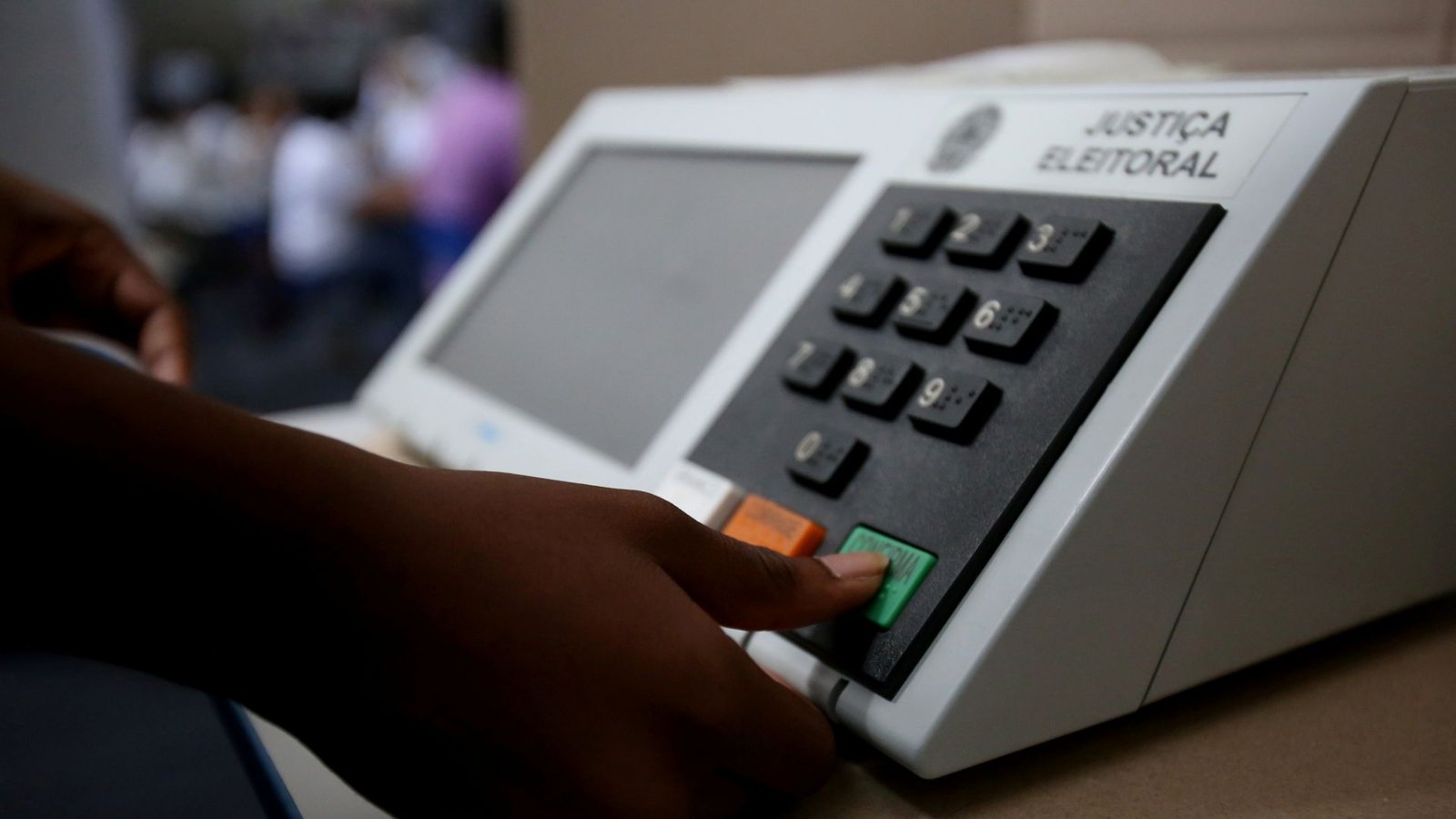 TSE regulamenta uso de IA nas Eleições 2026; conheça as novas regras