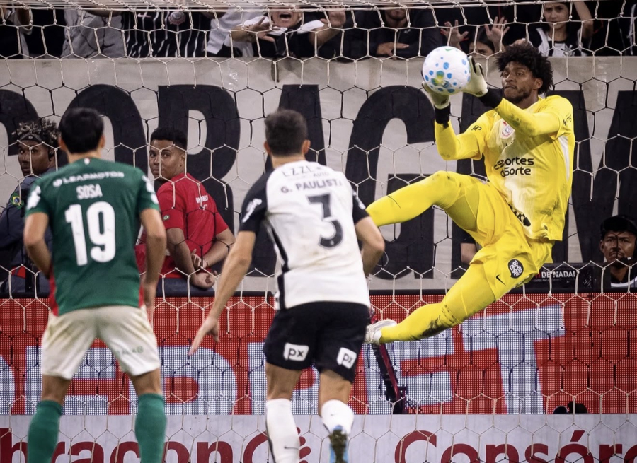 Clássico sem gols, mas com tensão: Corinthians segura empate no Dérbi mesmo com dois a menos