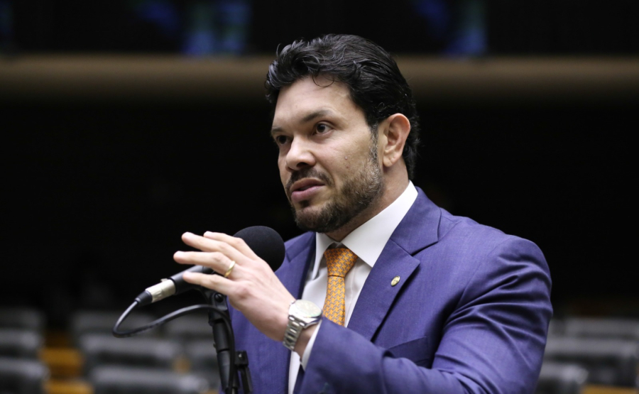 Deputado Acácio Favacho viabiliza mais de R$ 7 milhões para modernização do Queirogão