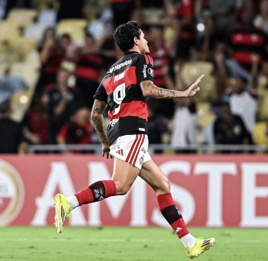 Flamengo atropela Medellín no Maracanã e mantém campanha perfeita na Libertadores