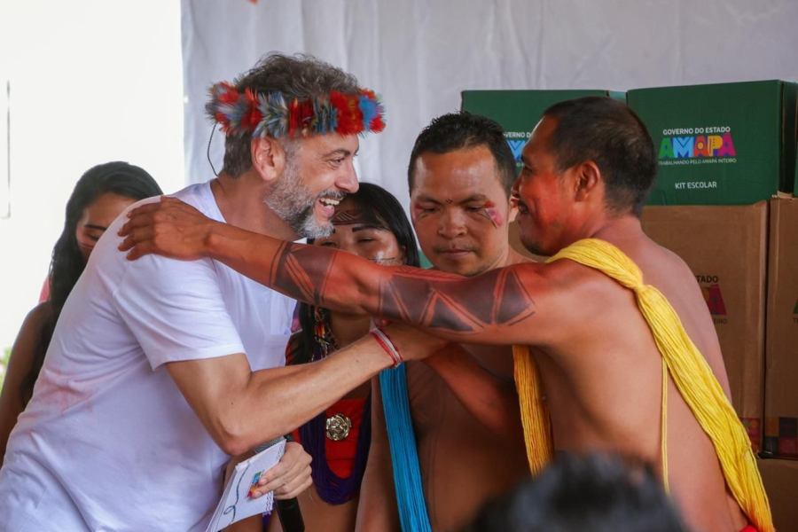 Clécio Luís entrega quatro escolas reconstruídas em território indígena e amplia acesso à educação no Amapá