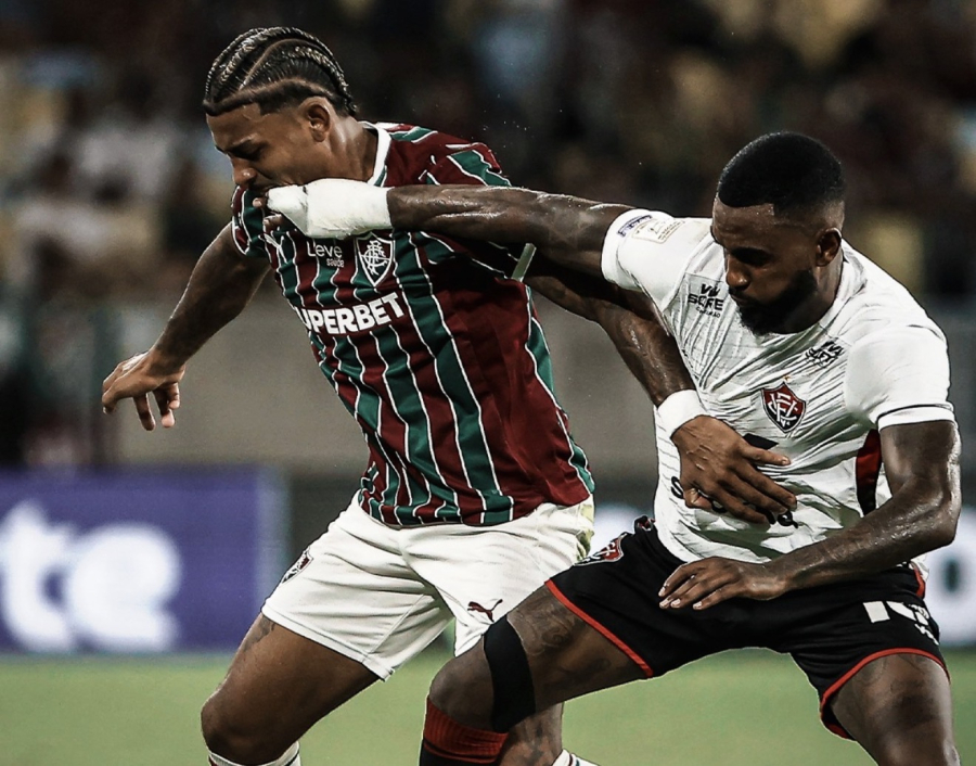 Fluminense evita derrota no fim, empata com o Vitória e torcida protesta no Maracanã