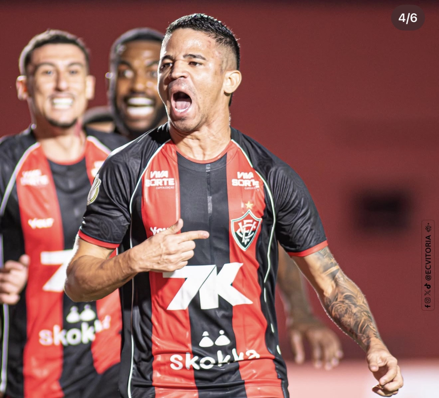 Vitória derruba Flamengo no Barradão e avança às oitavas da Copa do Brasil