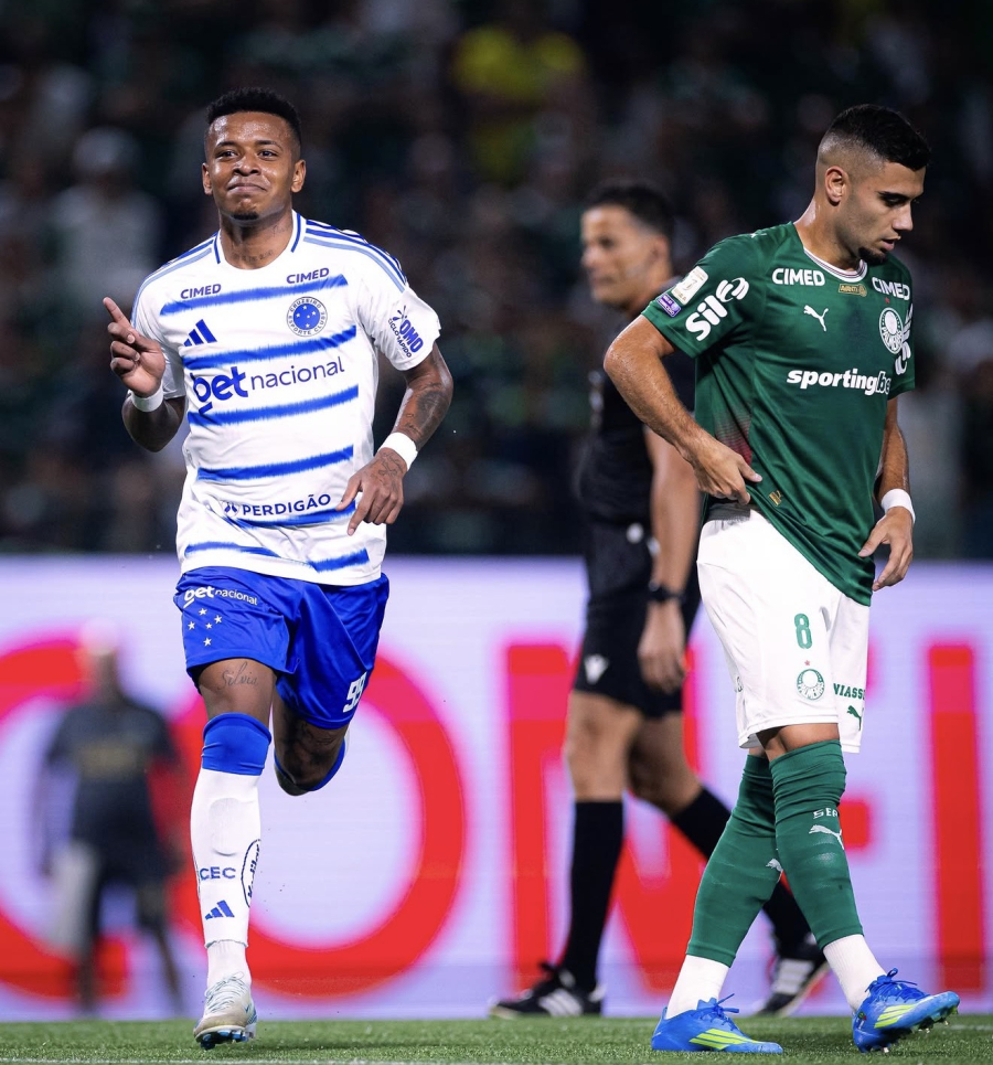 Palmeiras segura liderança após empate eletrizante com o Cruzeiro em Barueri