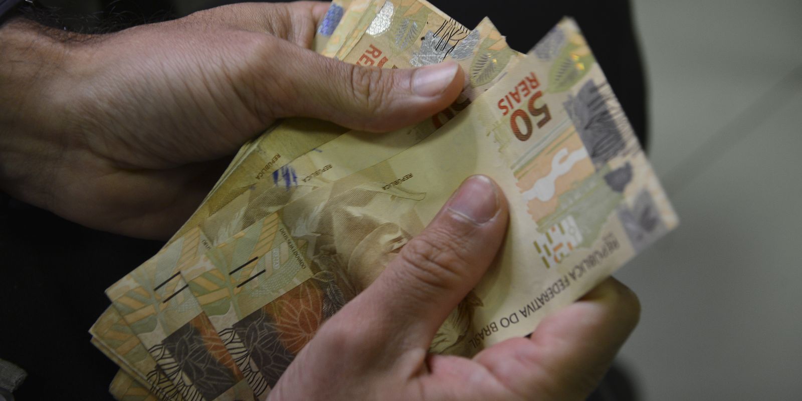 Caixa paga Bolsa Família a beneficiários com NIS de final 6