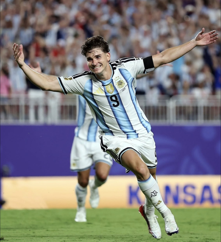 Argentina avança à semifinal e terá duelo decisivo contra a Inglaterra