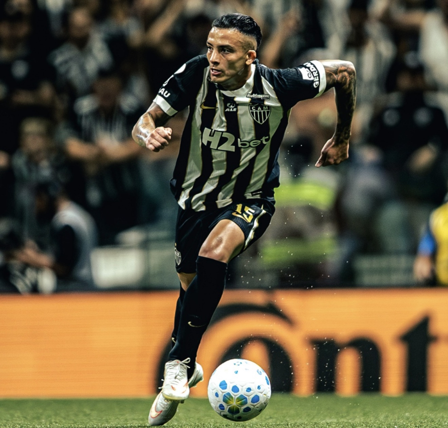 Atlético-MG vira nos minutos finais, elimina o Cruzeiro e avança à semifinal da Copa do Brasil
