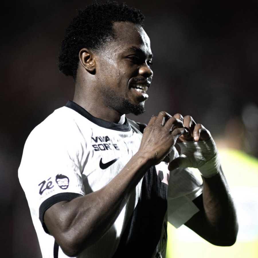 Vasco vence o Vitória em Salvador e avança à semifinal da Copa do Brasil